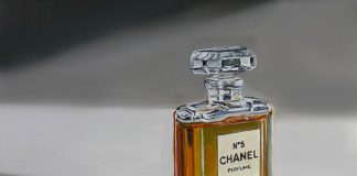 A parfüm: Chanel No 5 (Gail Chandler festménye)