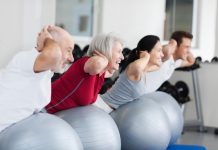 A fitnesz labda sokféle mozgásra alkalmas