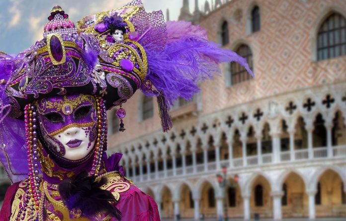 A velencei karnevál minden évben hatalmas ünnepség