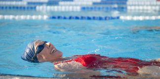 Az úszás előnyei mind fontosak az egészség megőrzéséhez