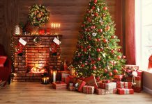 Karácsonyfa díszítés
