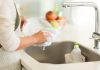 Mennyit baktériumot rejt a konyhai mosogatószivacs?